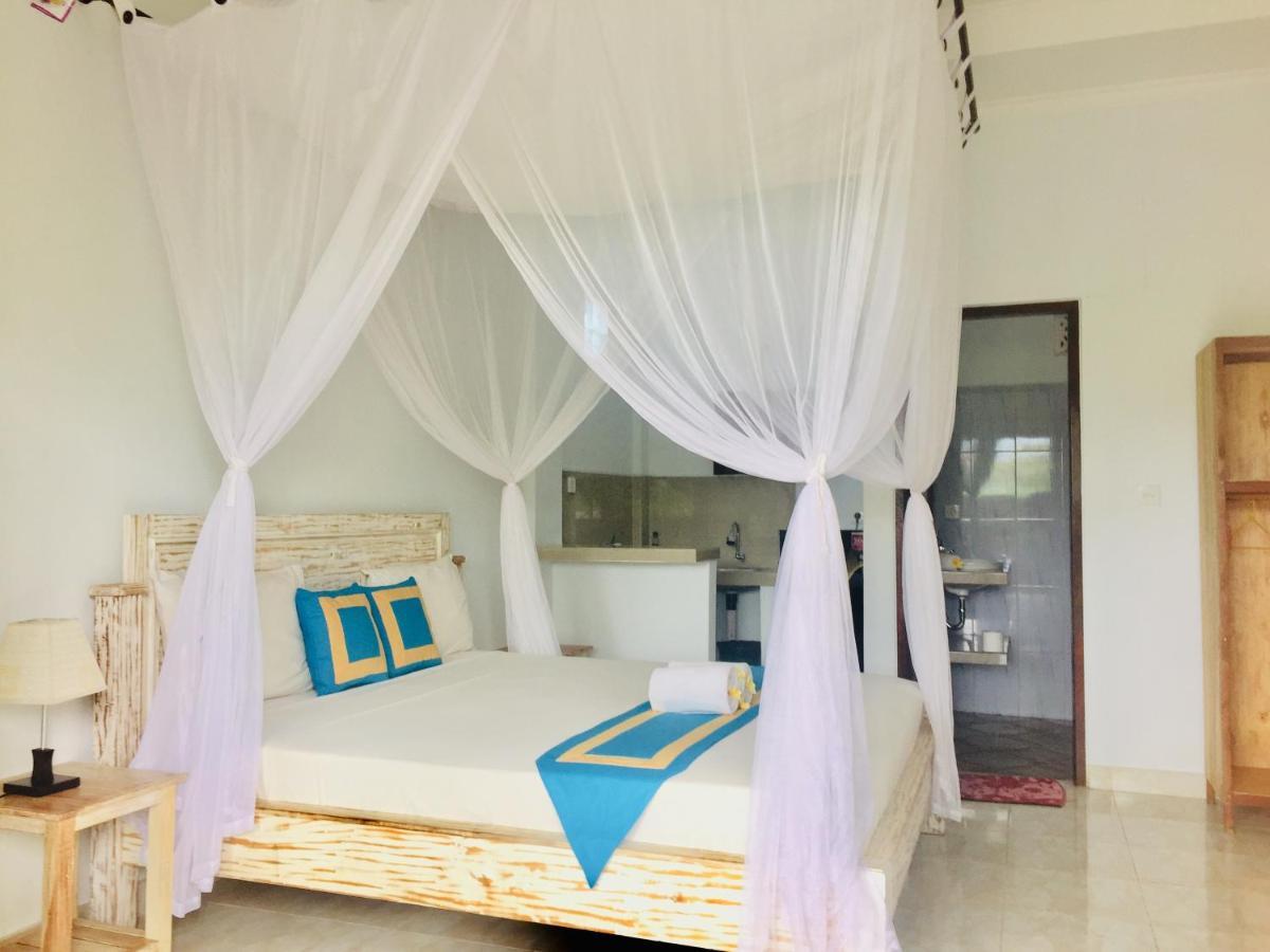 D'Uma Amed Homestay Exterior foto
