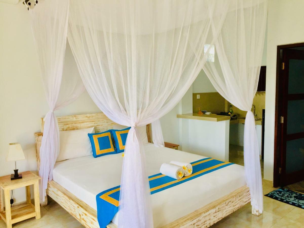 D'Uma Amed Homestay Exterior foto